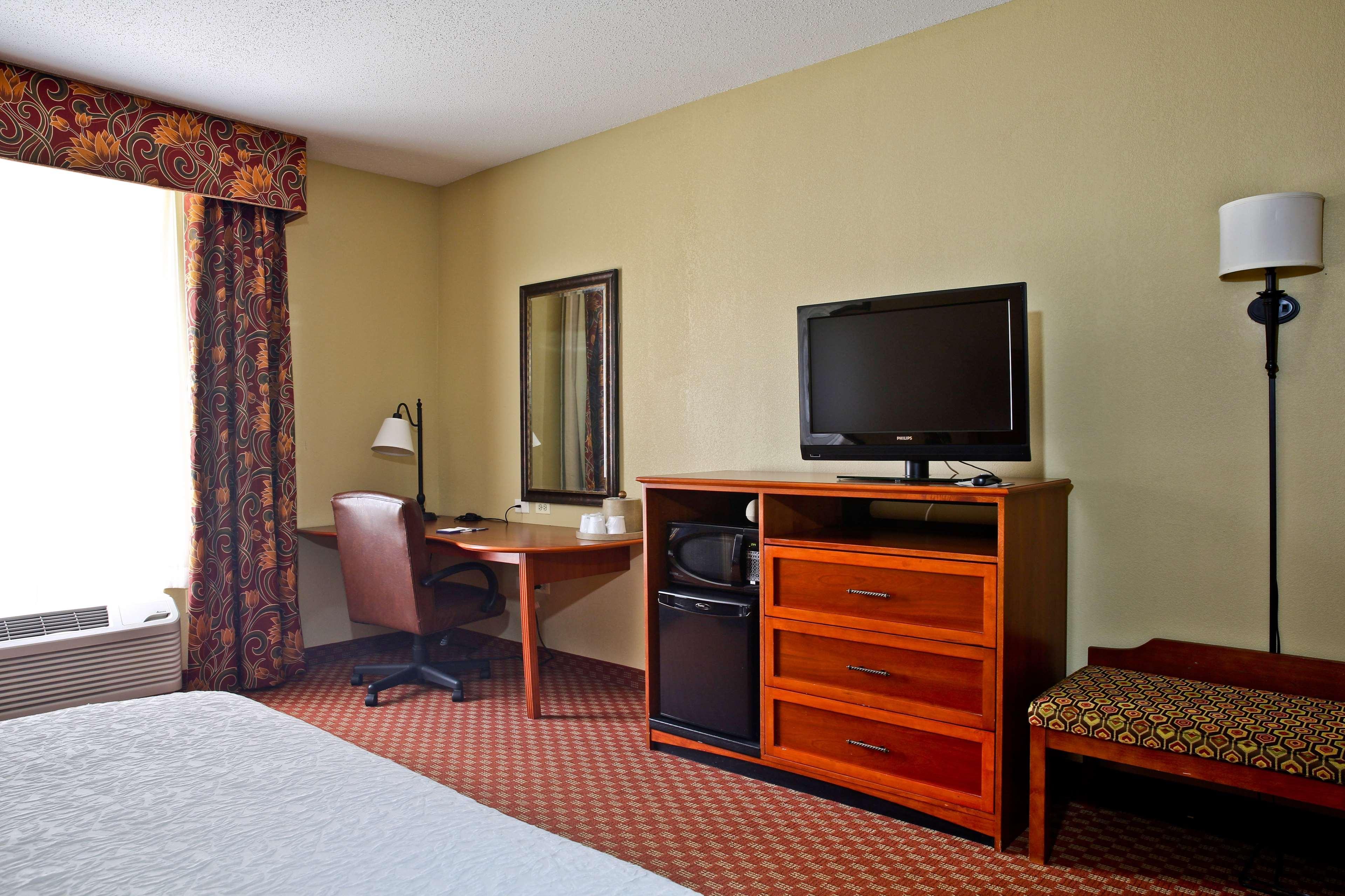Hampton Inn McHenry Buitenkant foto