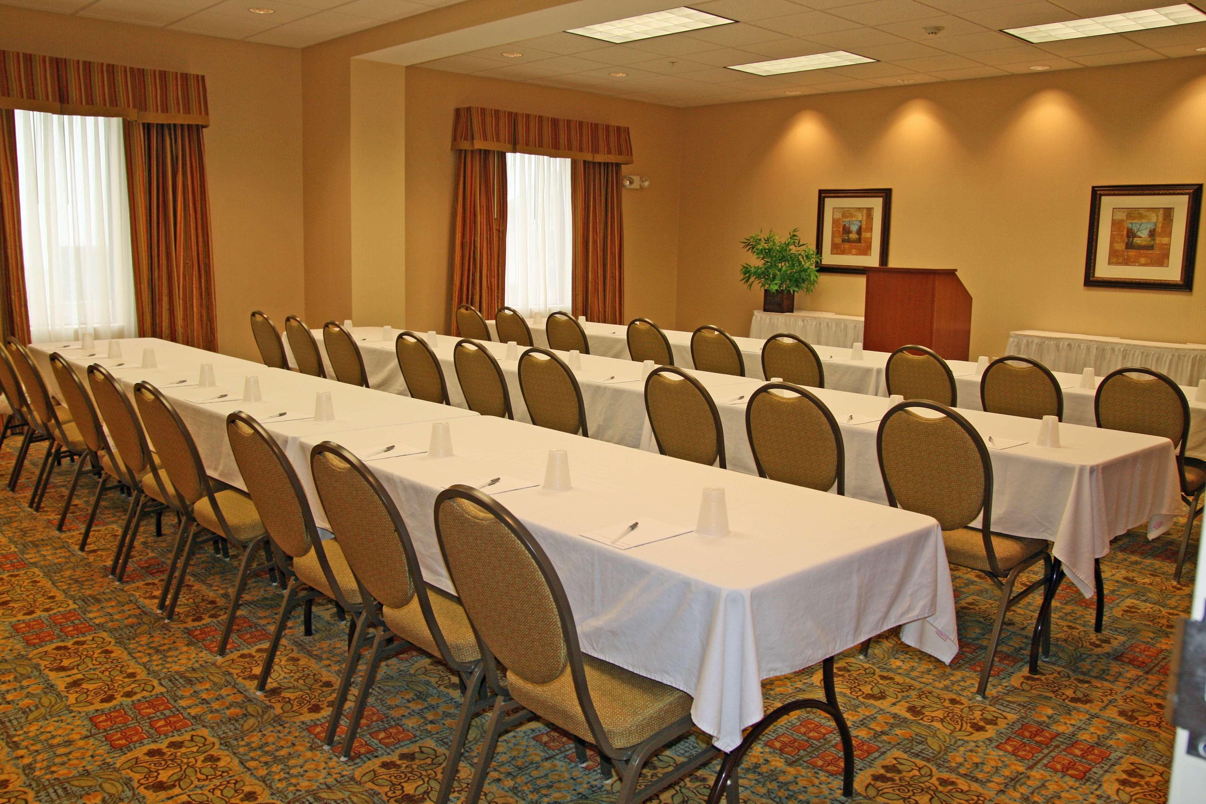 Hampton Inn McHenry Buitenkant foto