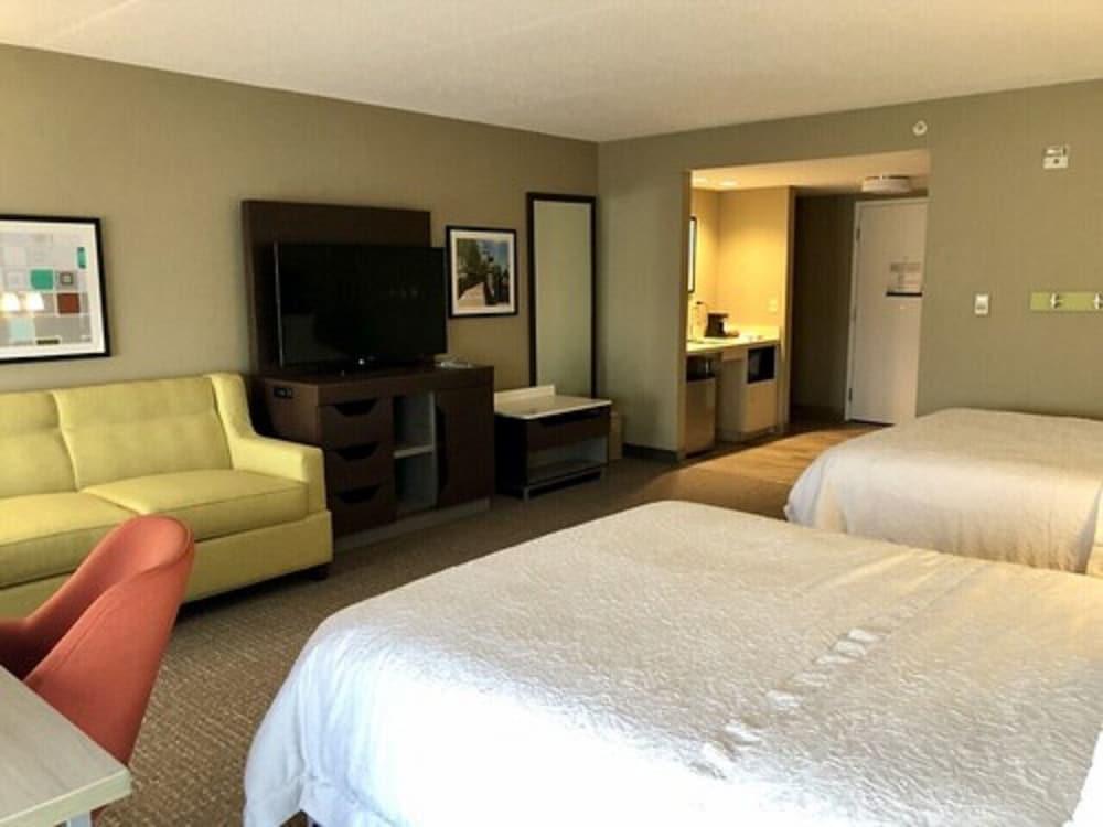 Hampton Inn McHenry Buitenkant foto