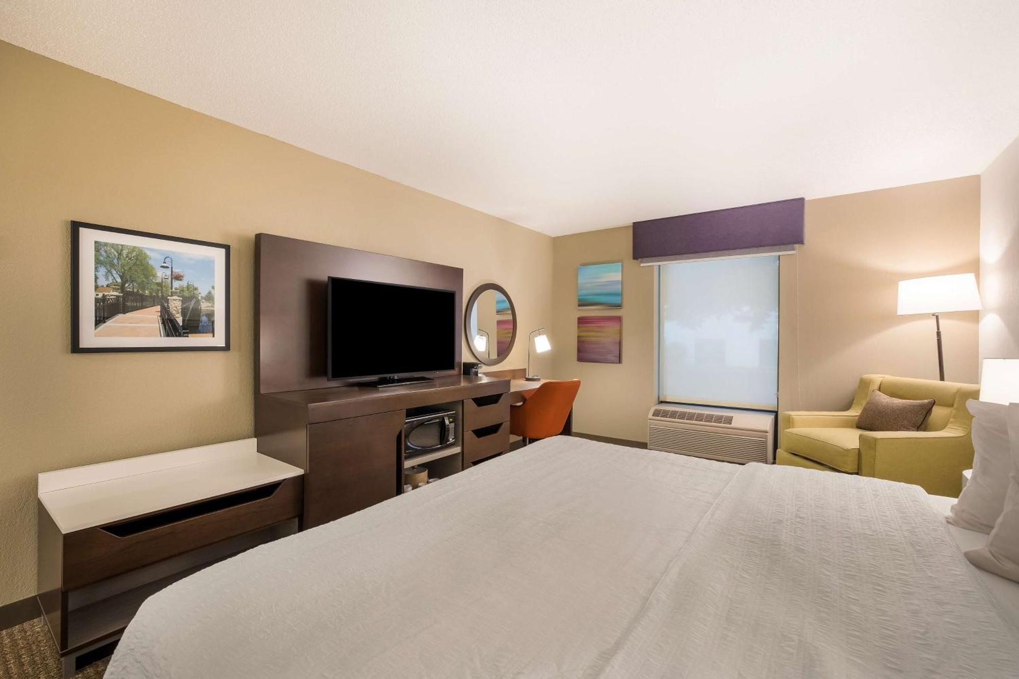 Hampton Inn McHenry Buitenkant foto