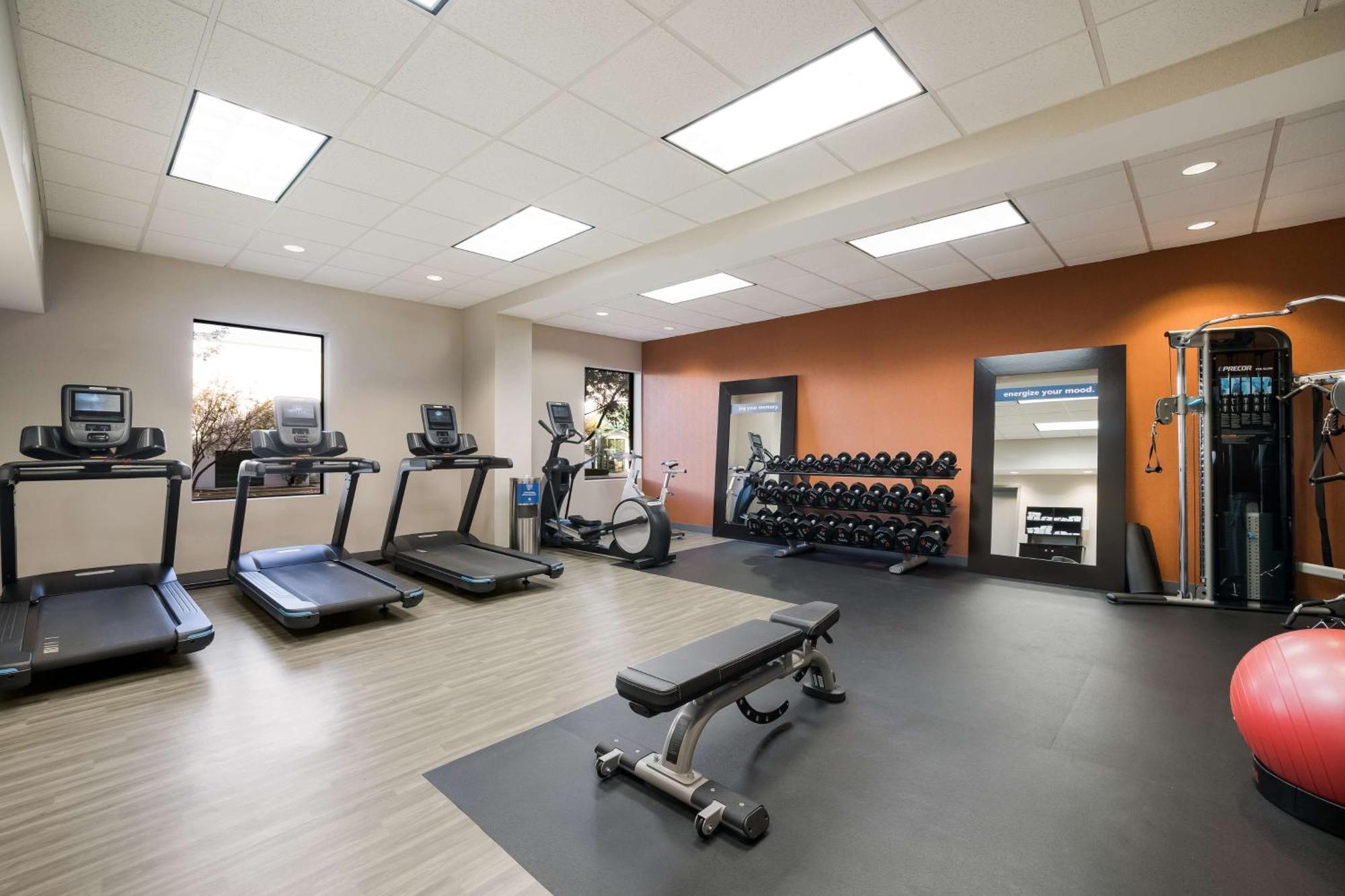 Hampton Inn McHenry Buitenkant foto